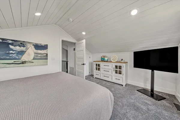 $1,779,900 | 175 Clubhouse Towers Circle, Moneta, VA 24121