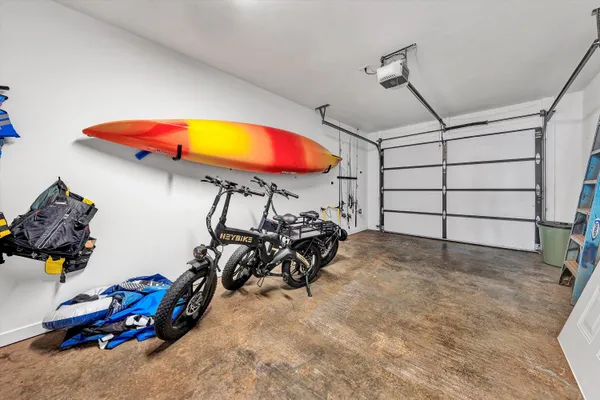 $1,779,900 | 175 Clubhouse Towers Circle, Moneta, VA 24121