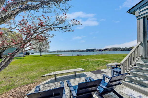 $1,779,900 | 175 Clubhouse Towers Circle, Moneta, VA 24121