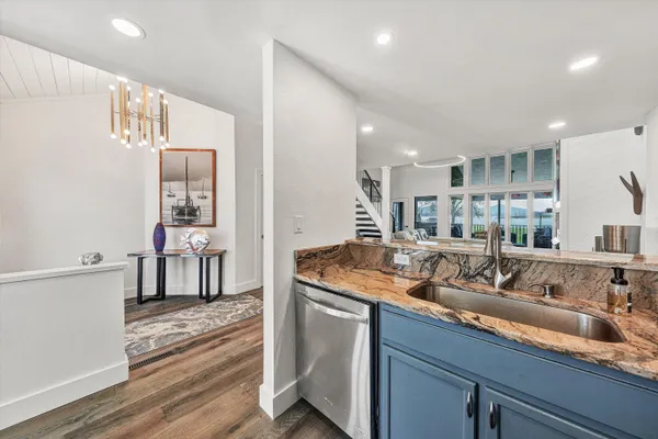 $1,779,900 | 175 Clubhouse Towers Circle, Moneta, VA 24121