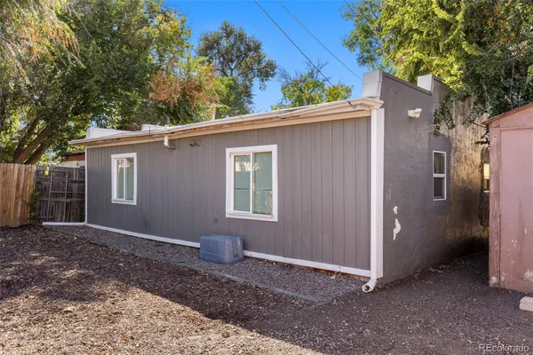 $599,000 | 1558 Dallas Street, Aurora, CO 80010