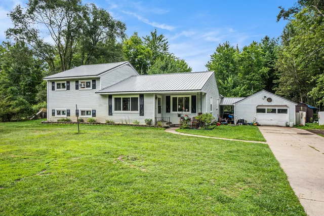 $265,000 | 2965 West Giles Road, Muskegon, MI 49445