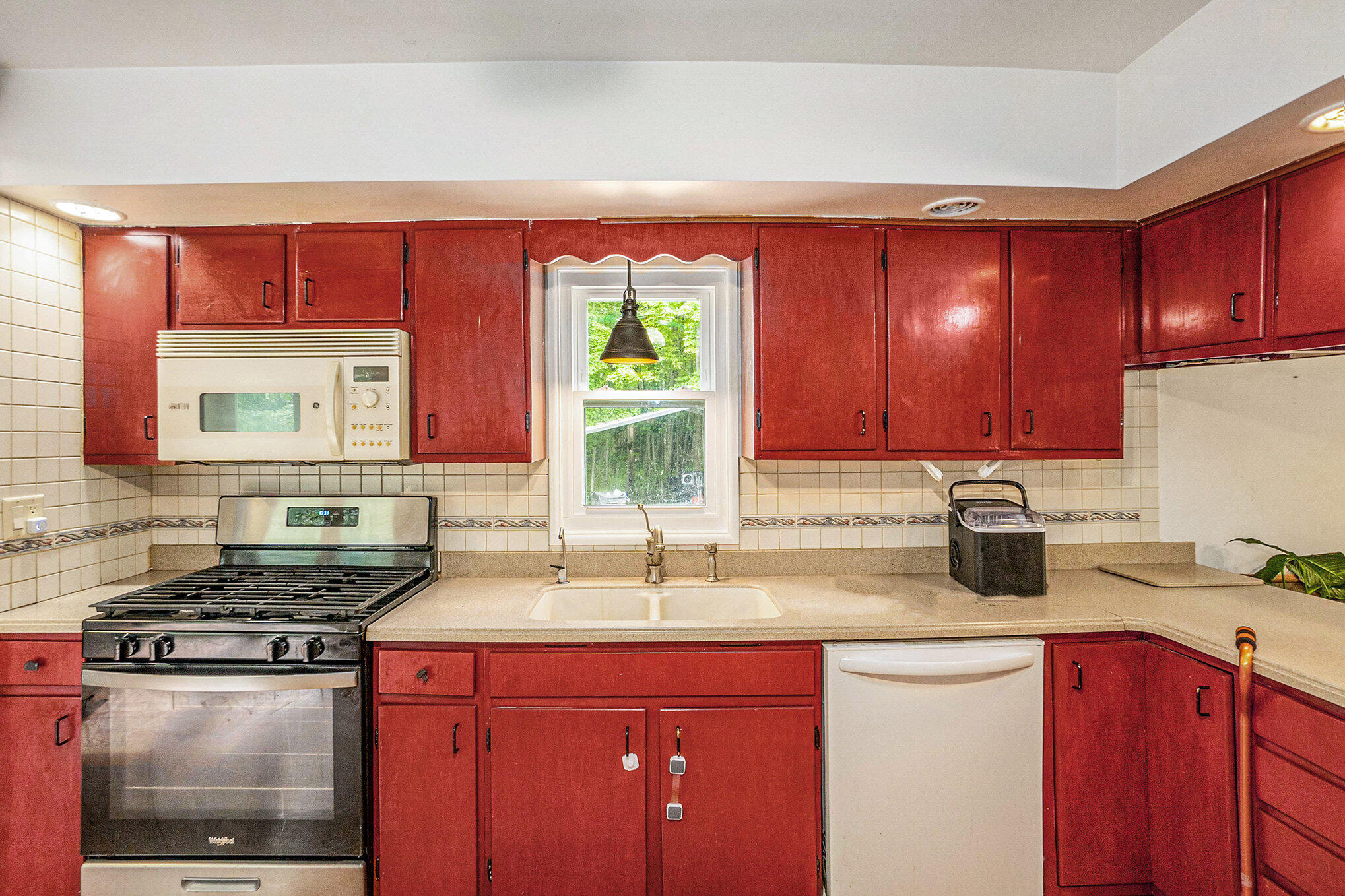 2965 West Giles Road Muskegon, MI 49445 - Photo 9 of 25 010_file_298