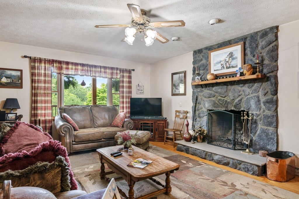 227 Dutton Hollow Road Rural Retreat, VA 24368 - Photo 30 of 81 Gallery Image 30