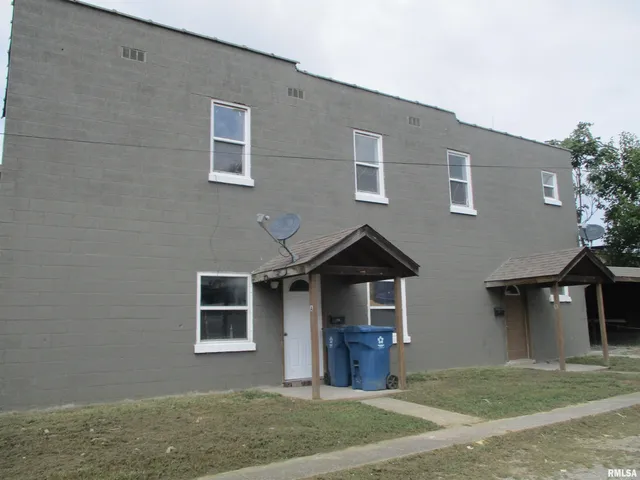$159,000 | 101 East Webster Street, Benton, IL 62812