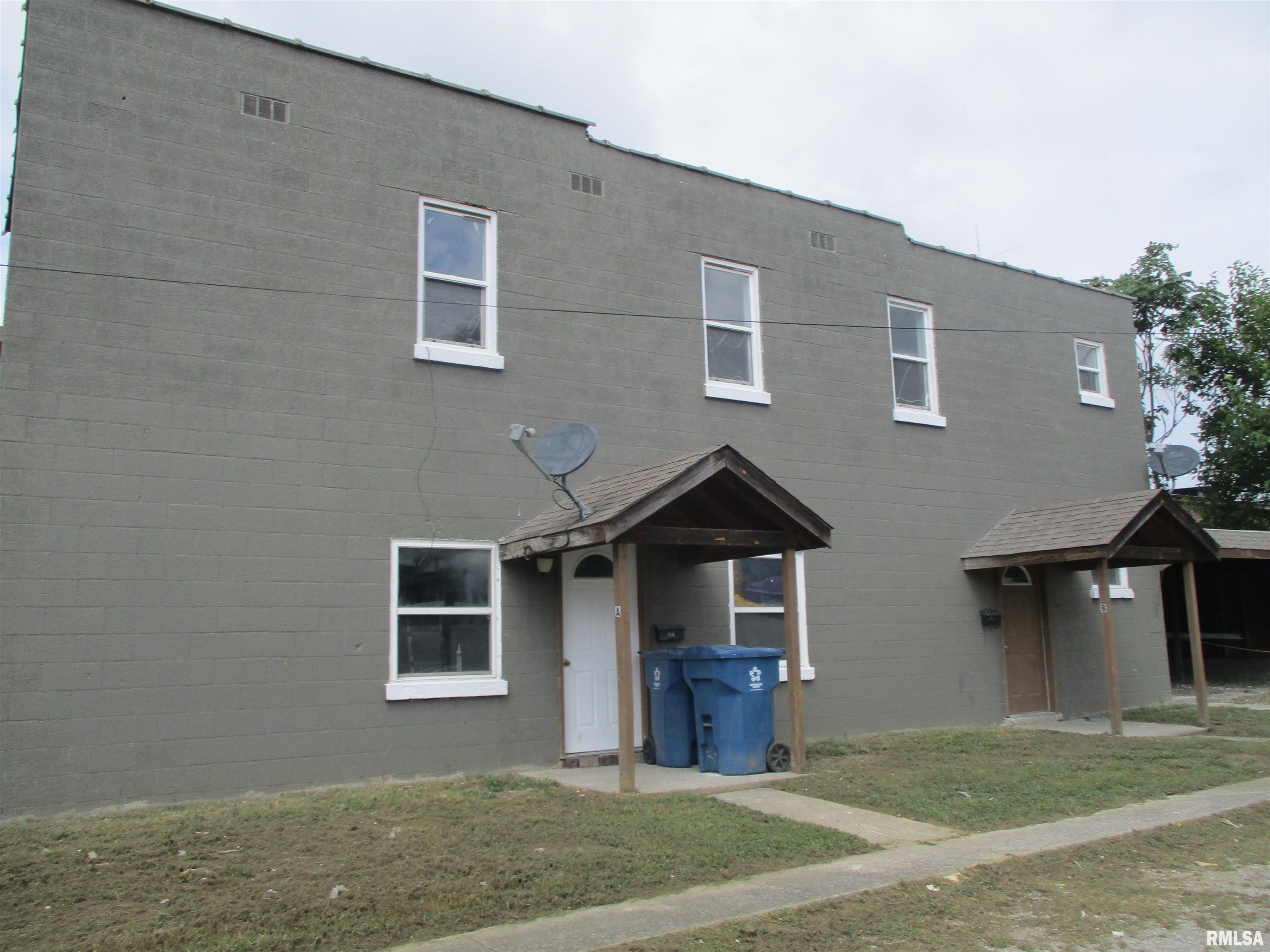 101 East Webster Street Benton, IL 62812 - Photo 1 of 29