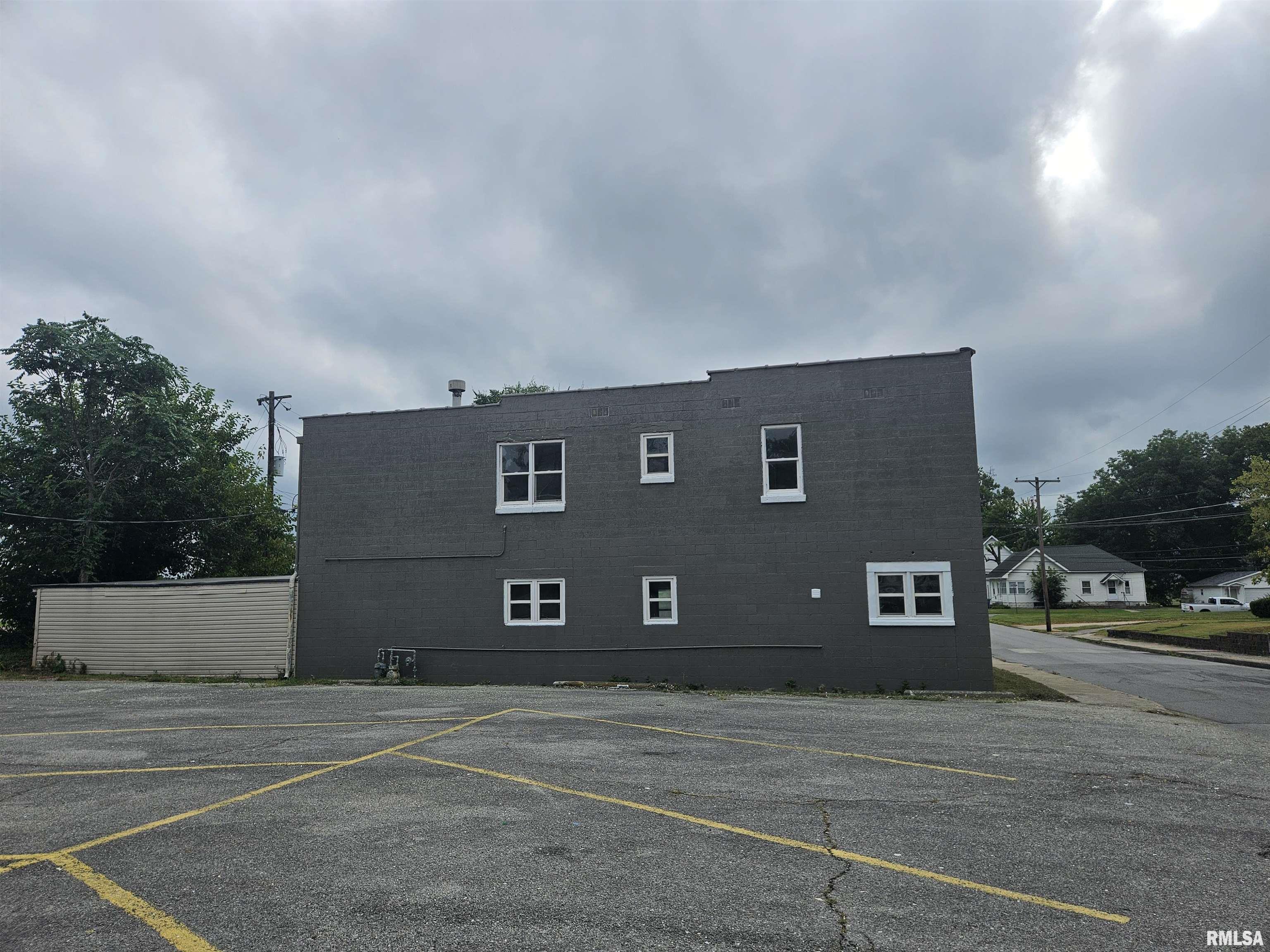 101 East Webster Street Benton, IL 62812 - Photo 29 of 29