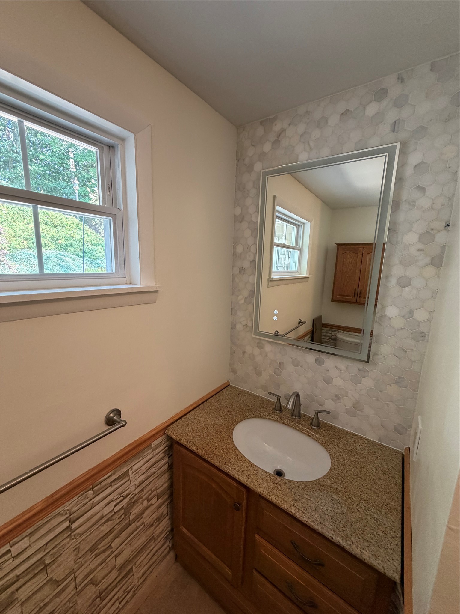 13 Spring Street Binghamton, NY 13903 - Photo 22 of 43