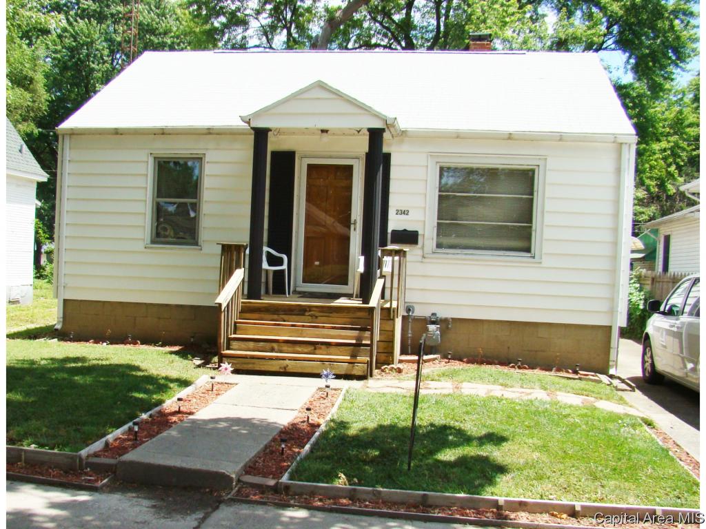 2342 South 12th Street Springfield, IL 62703 - Photo 1 of 18