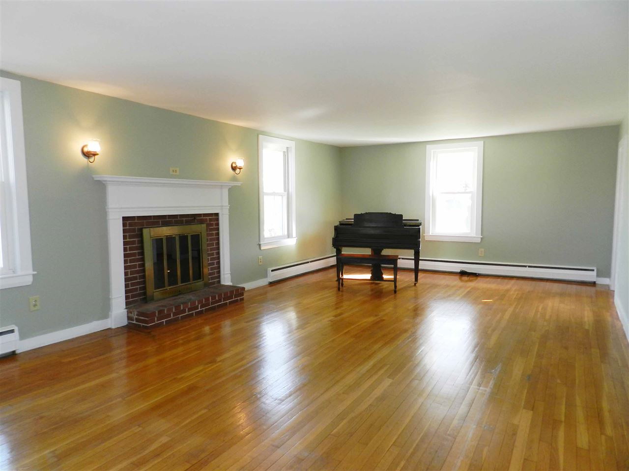 1 Glenwood Road Hampton Falls, NH 03844 - Photo 3 of 40 Gallery Image 3