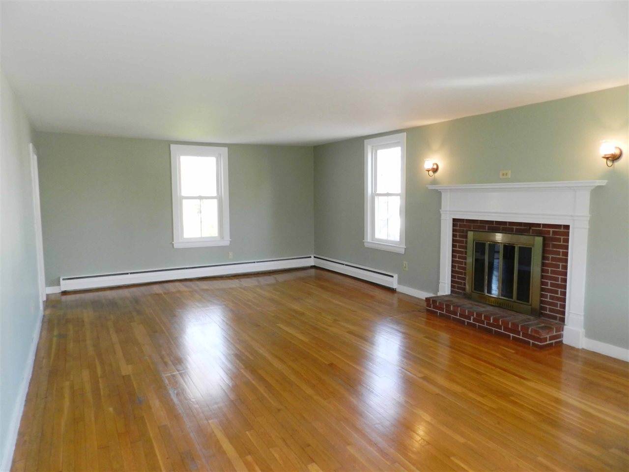 1 Glenwood Road Hampton Falls, NH 03844 - Photo 4 of 40 Gallery Image 4