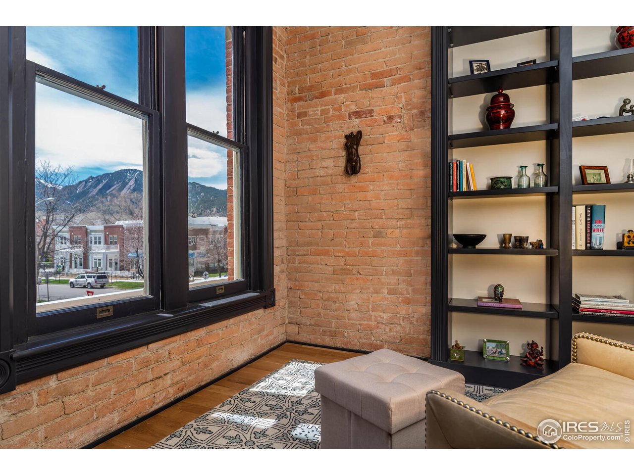 1507 Pine Street Boulder, CO 80302 - Photo 16 of 28 a living room with a large window
