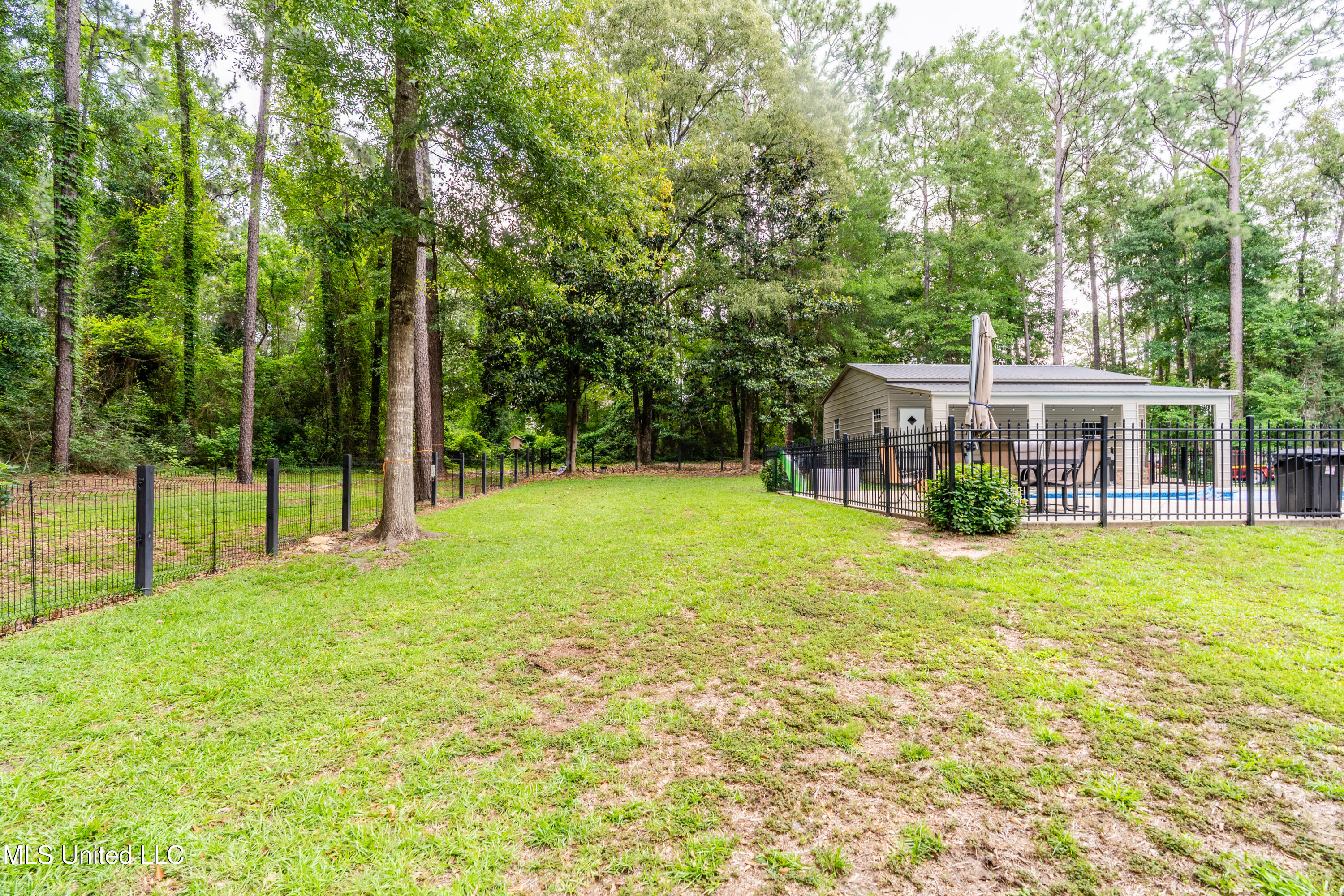 136 Clinton Drive Lucedale, MS 39452 - Photo 45 of 49 136 Clinton Dr-18