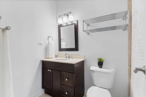 2343 North Leavitt Street, Unit 1, Chicago, IL 60647