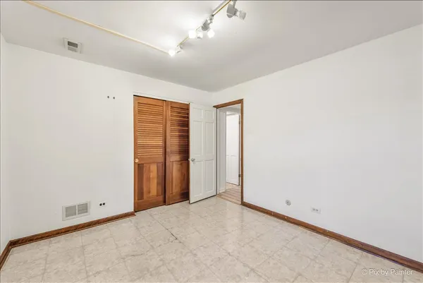 $639,000 | 3116 Mary Kay Lane, Glenview, IL 60026