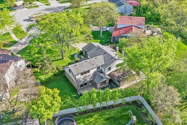 $639,000 | 3116 Mary Kay Lane, Glenview, IL 60026