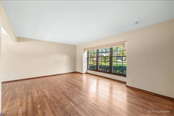 $639,000 | 3116 Mary Kay Lane, Glenview, IL 60026