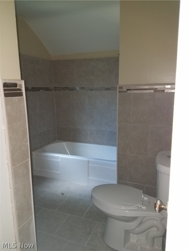 3947 Strandhill Road Cleveland, OH 44128 - Photo 7 of 11 Gallery Image 7