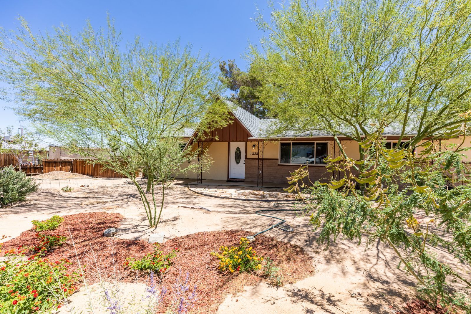 1232 Mayo Street Ridgecrest, CA 93555 - Photo 3 of 31