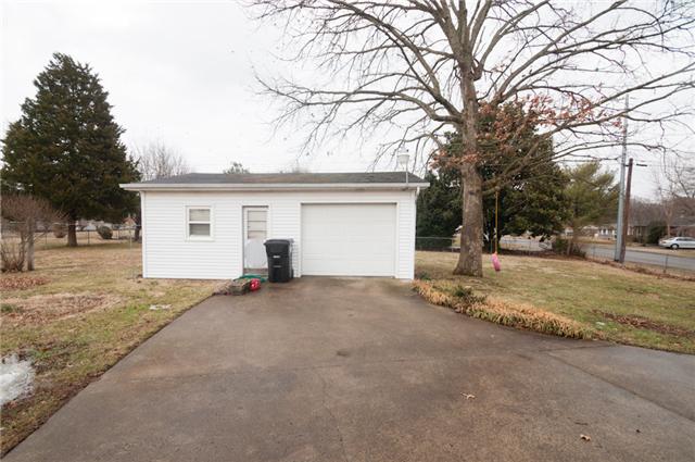 218 Yorktown Road Clarksville, TN 37042 - Photo 15 of 16 Gallery Image 15