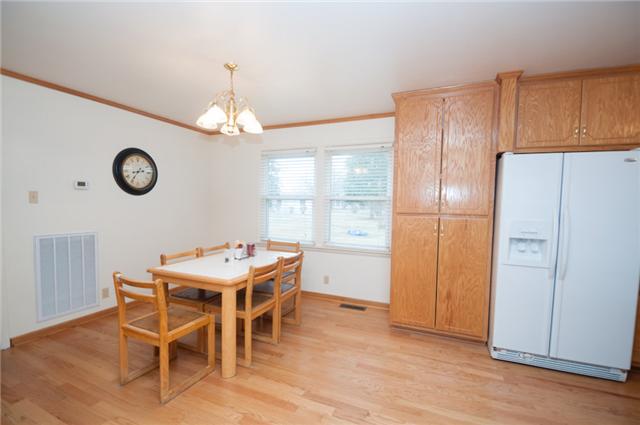 218 Yorktown Road Clarksville, TN 37042 - Photo 5 of 16 Gallery Image 5