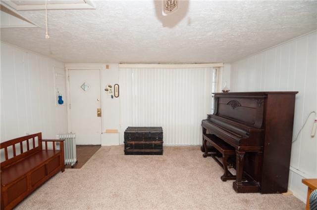 218 Yorktown Road Clarksville, TN 37042 - Photo 7 of 16 Gallery Image 7