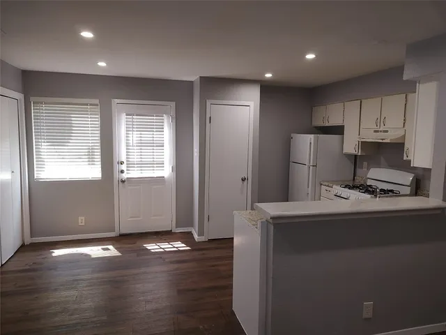 $1,050 | 2200 Leah Cove, Unit B, Austin, TX 78748