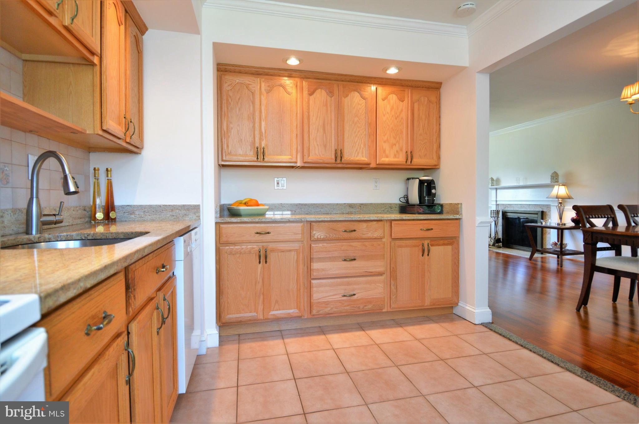 3909 Arcadia Road Alexandria, VA 22312 - Photo 22 of 29 Kitchen