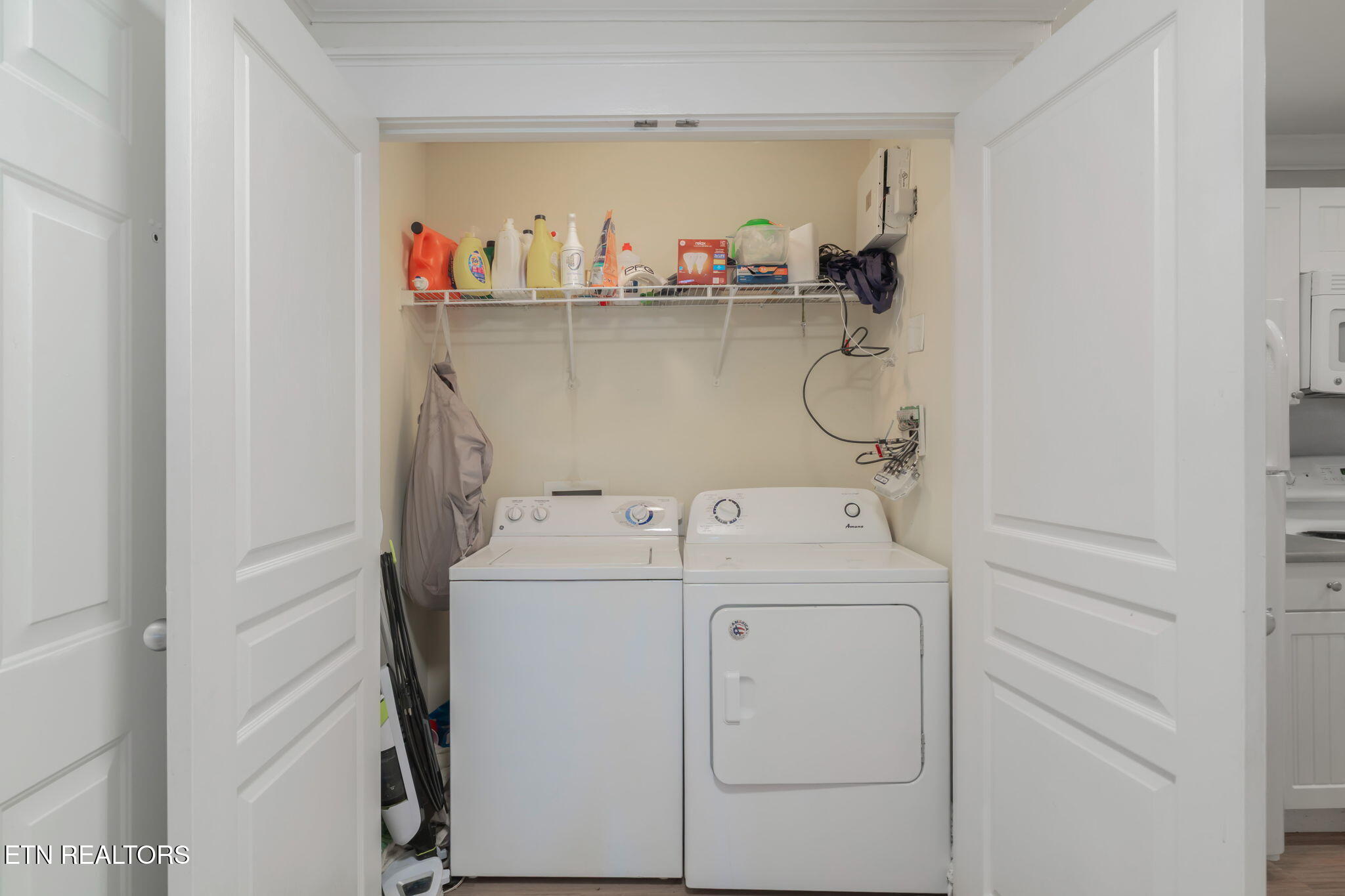 3704 Spruce Ridge Way, Unit 2021 Knoxville, TN 37920 - Photo 19 of 38 Laundry