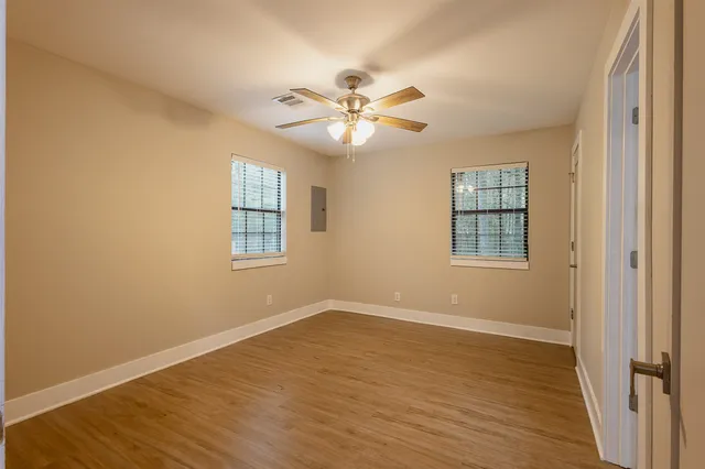 $1,650 | 12028 Cedar Lane, Conroe, TX 77303