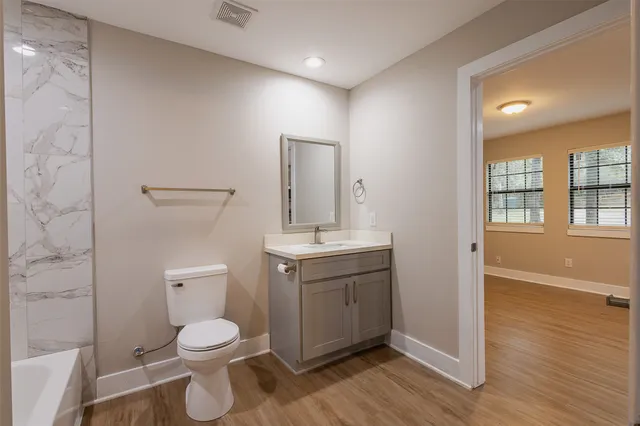 $1,650 | 12028 Cedar Lane, Conroe, TX 77303