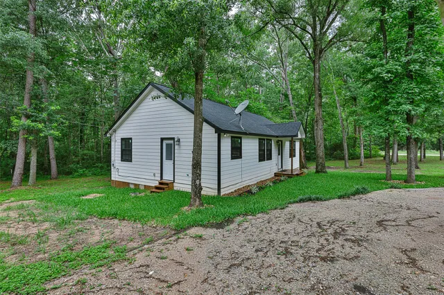 $1,650 | 12028 Cedar Lane, Conroe, TX 77303