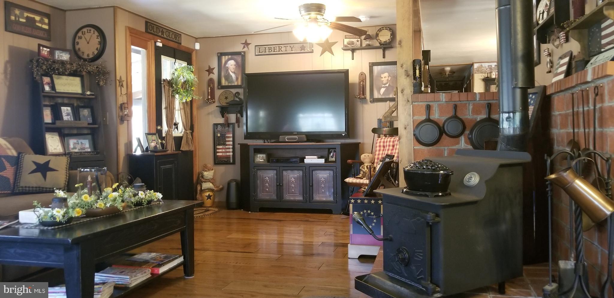 368 Ramah Road Bridgeton, NJ 08302 - Photo 8 of 27 Living Room