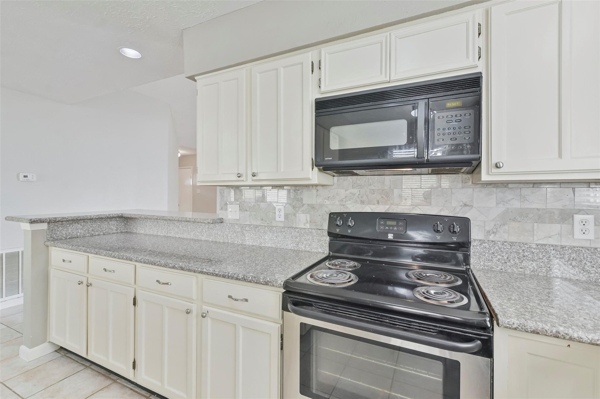 4831 Bridgemont Lane Spring, TX 77388 - Photo 13 of 29