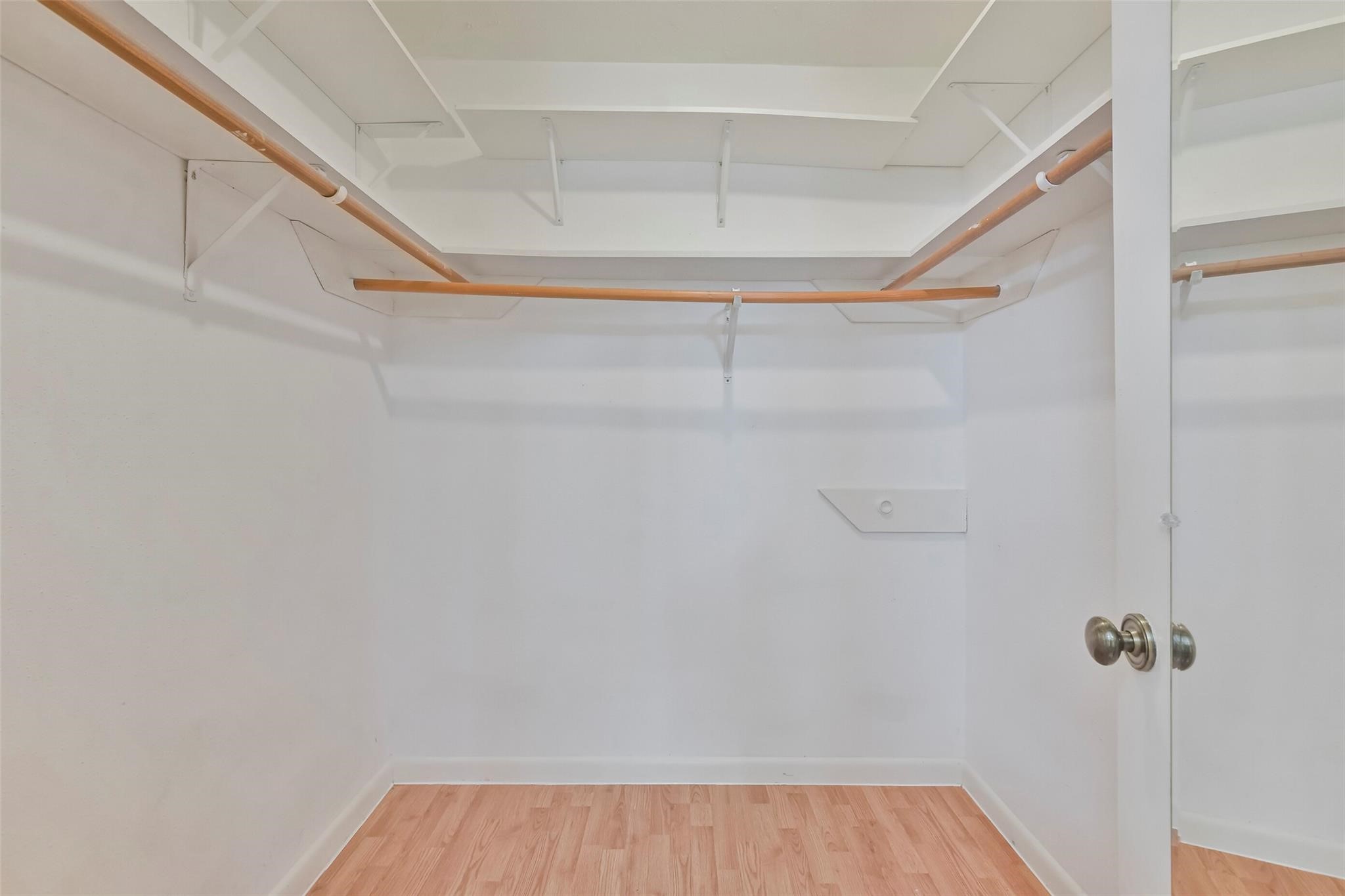 4831 Bridgemont Lane Spring, TX 77388 - Photo 20 of 29 Primary Closet