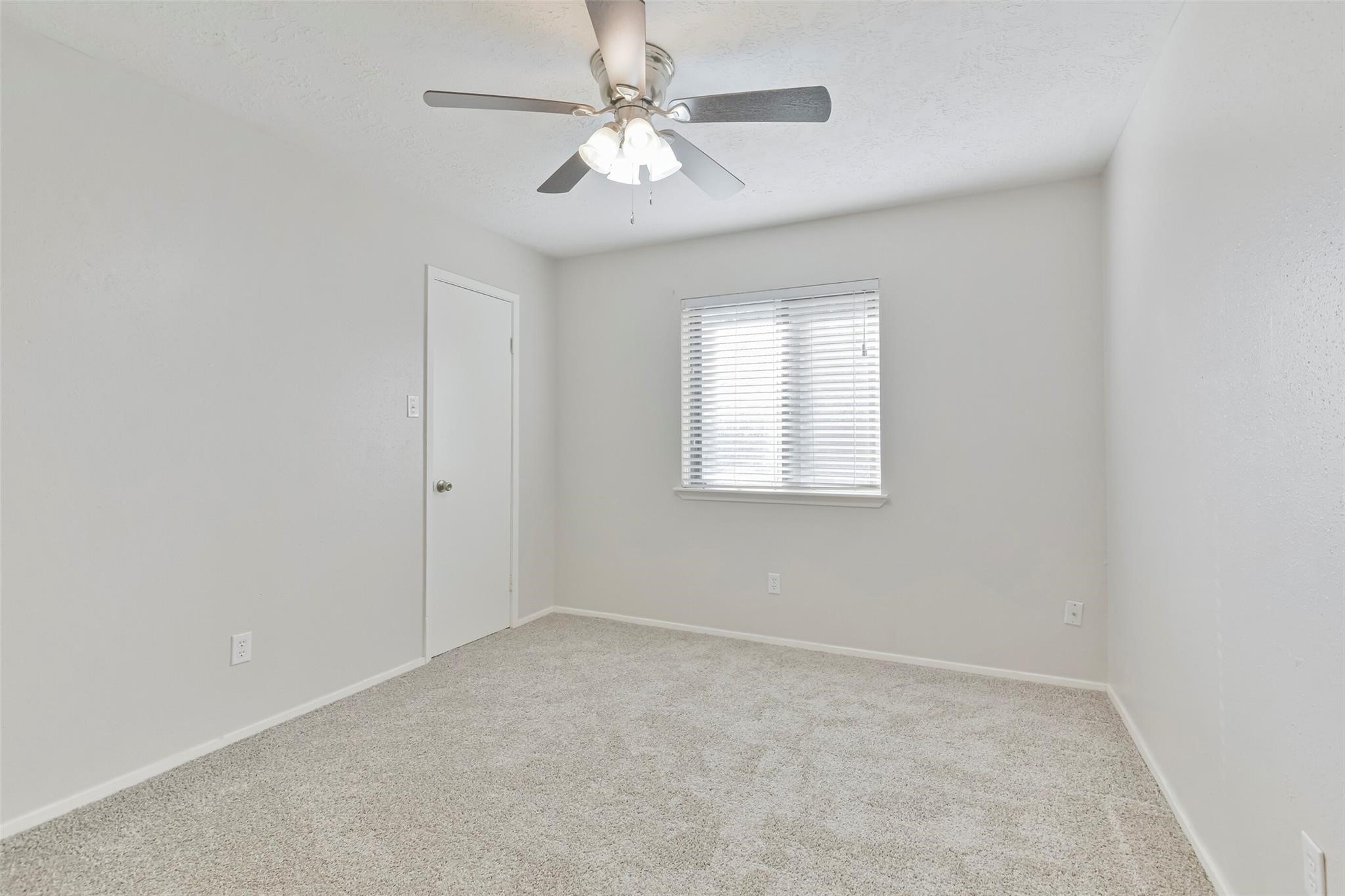 4831 Bridgemont Lane Spring, TX 77388 - Photo 24 of 29 Bedroom 3 with new carpet