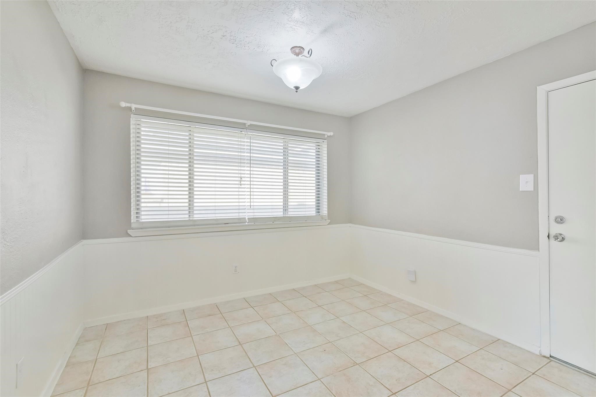 4831 Bridgemont Lane Spring, TX 77388 - Photo 7 of 29 Dining Area