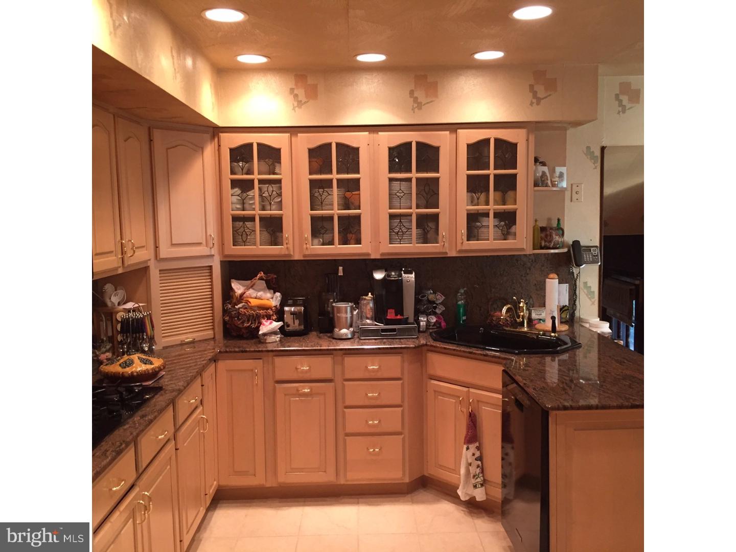 1600 Pennypack Road Huntingdon Valley, PA 19006 - Photo 8 of 21 Kitchen