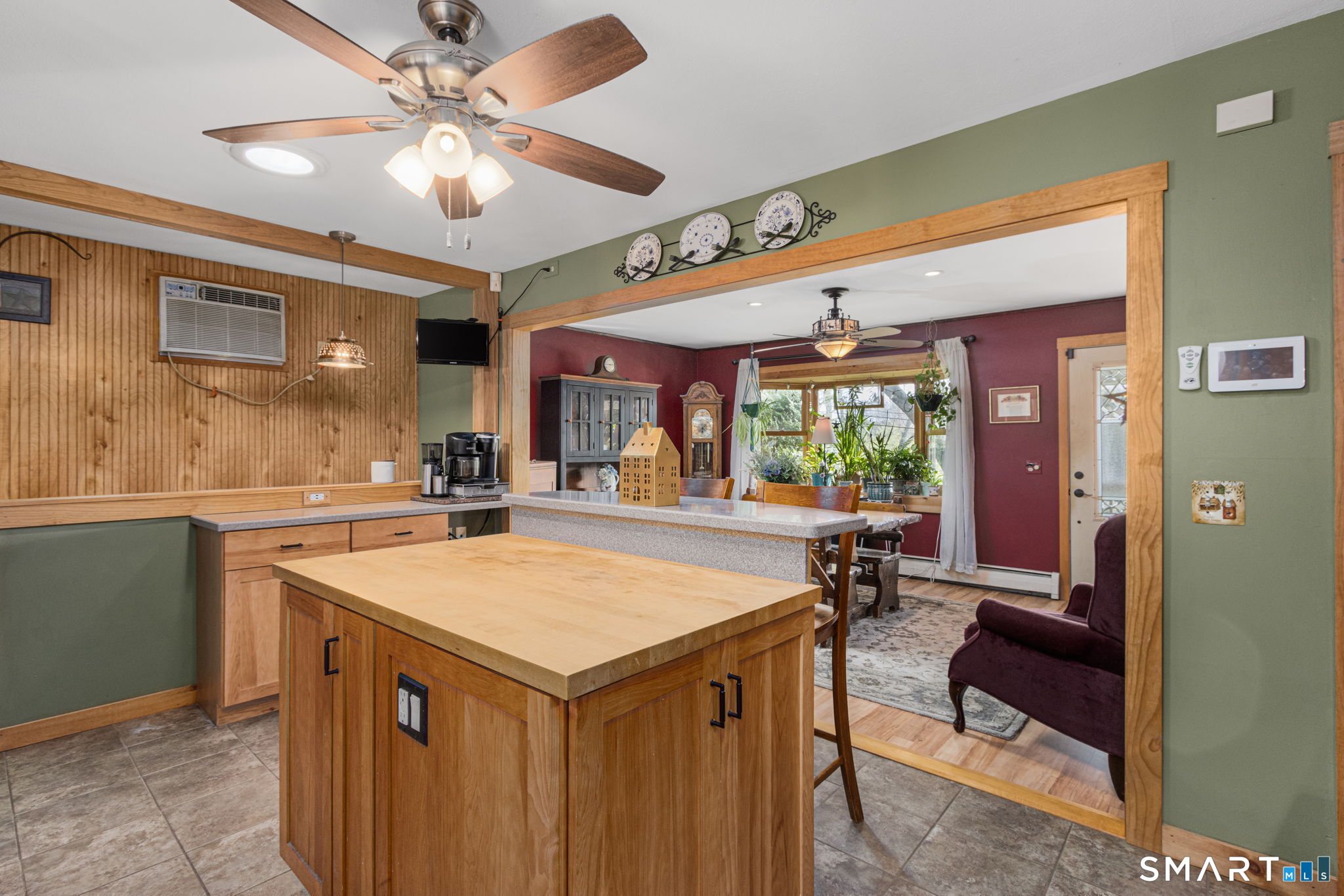 34 Robert Avenue Killingly, CT 06239 - Photo 8 of 32