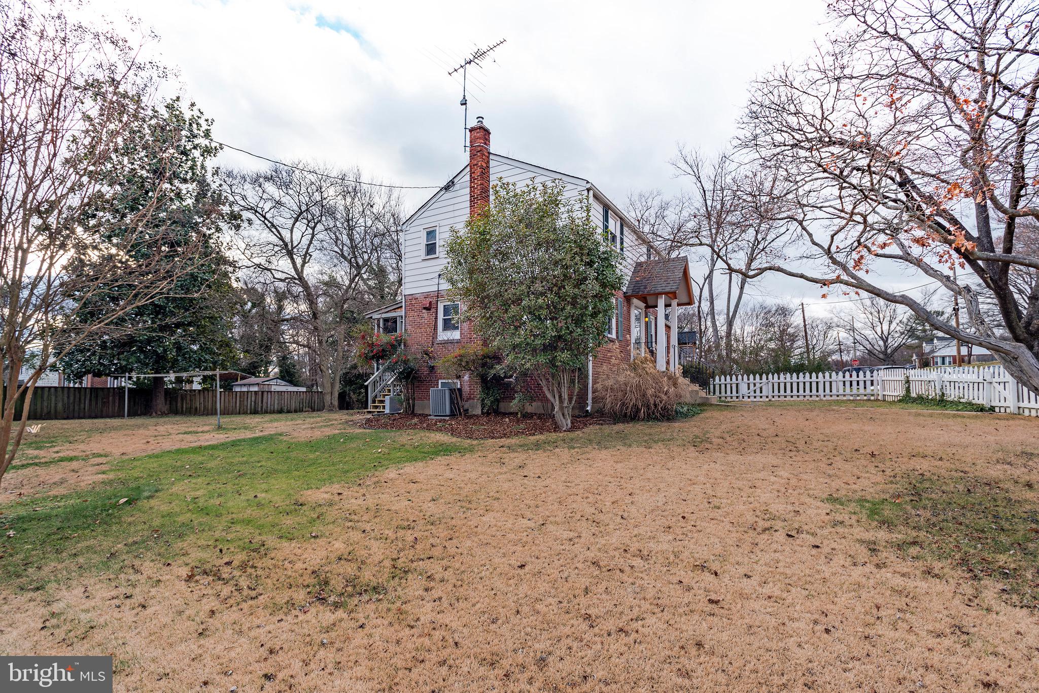 1507 Moffet Road Silver Spring, MD 20903 - Photo 4 of 55