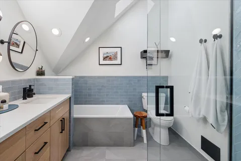 $775,000 | 2024 West Iowa Street, Unit 3B, Chicago, IL 60622