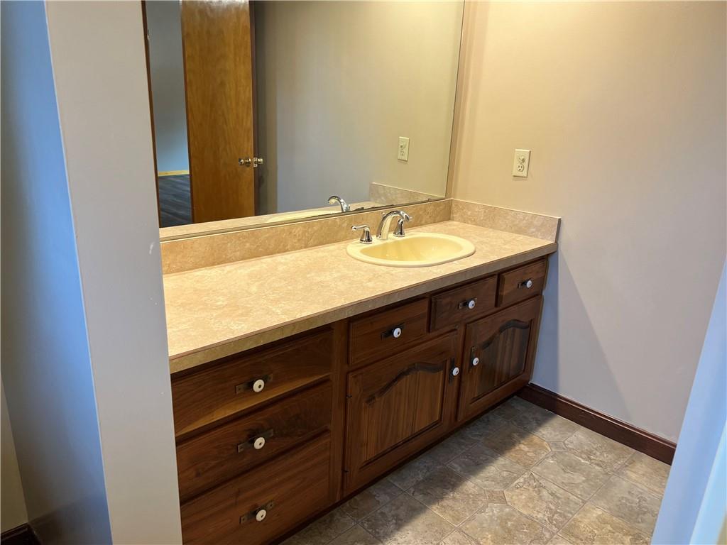 266 Oakville Road Beaver Falls, PA 15010 - Photo 18 of 39 Gallery Image 18