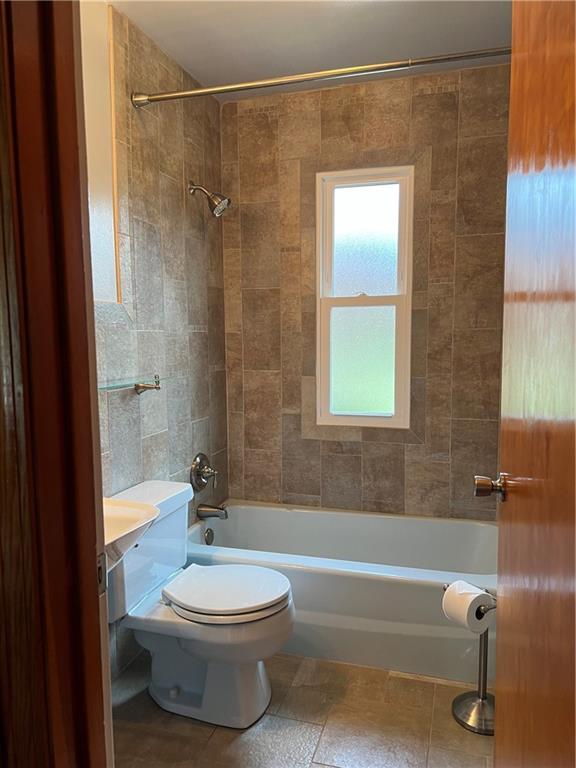 266 Oakville Road Beaver Falls, PA 15010 - Photo 30 of 39 Gallery Image 30