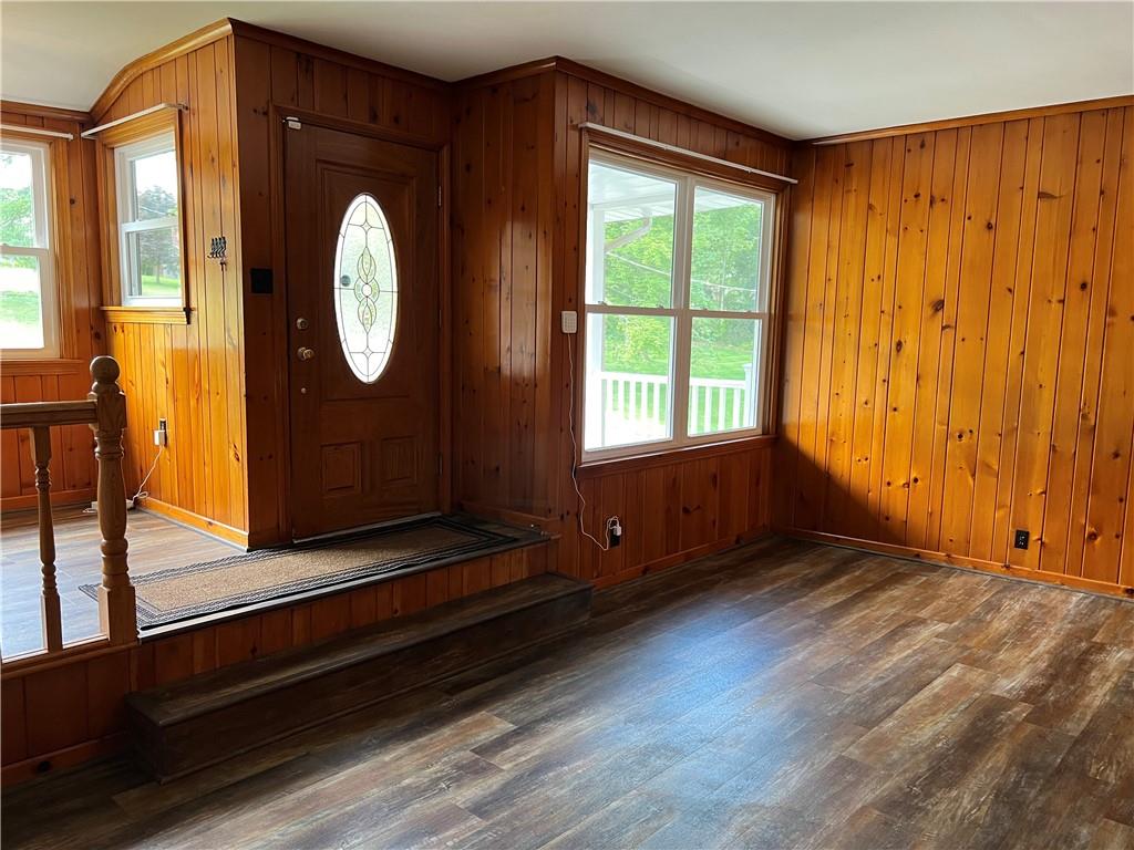 266 Oakville Road Beaver Falls, PA 15010 - Photo 3 of 39 Gallery Image 3