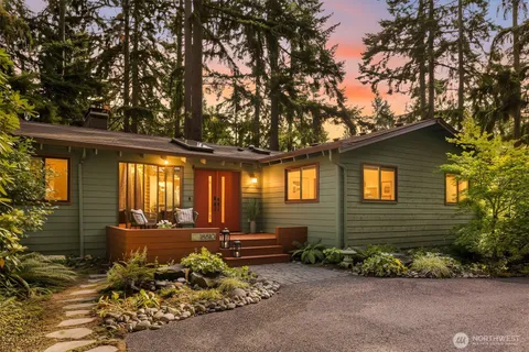 $1,898,000 | 18610 Southeast 58th Street, Issaquah, WA 98027