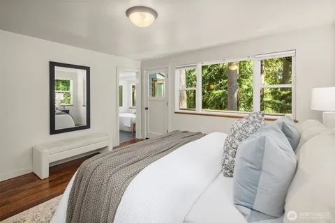 $1,898,000 | 18610 Southeast 58th Street, Issaquah, WA 98027