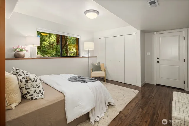 $1,898,000 | 18610 Southeast 58th Street, Issaquah, WA 98027