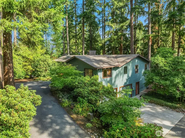 $1,898,000 | 18610 Southeast 58th Street, Issaquah, WA 98027