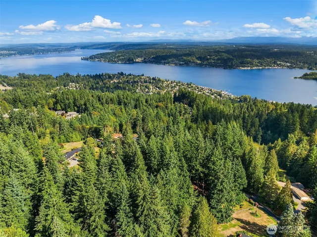 $1,898,000 | 18610 Southeast 58th Street, Issaquah, WA 98027