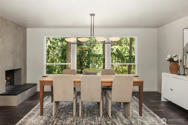 $1,898,000 | 18610 Southeast 58th Street, Issaquah, WA 98027